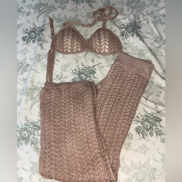 WOMEN’S TWO PIECE BRA & PANTS SET - Picture 2 of 4